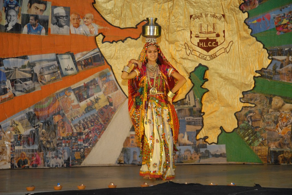Performing Rajasthani Indian Folk Dance