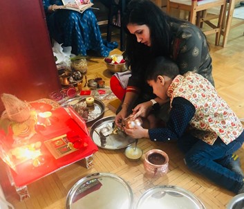 Sonali and her son Aarav performing 